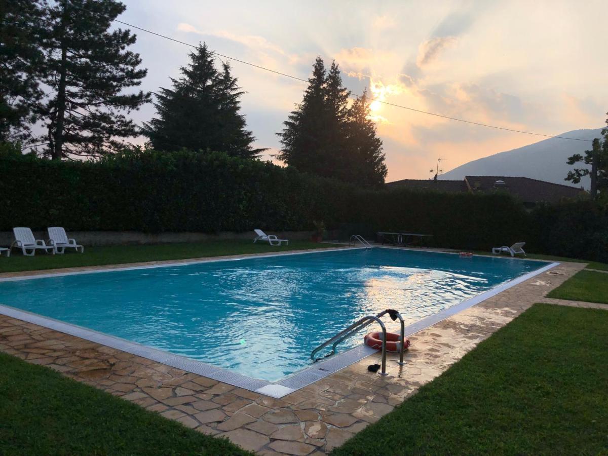 Miniloft Con Piscina Lago Di Como Lecco Galbiate Exterior foto